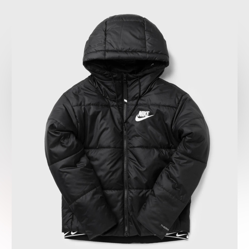 Nike Unisex Black Winter Puffer Jacket Medium
